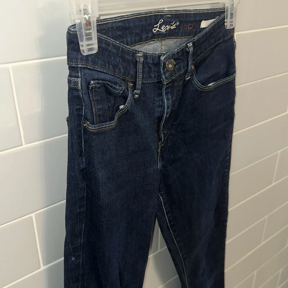 Levi’s High Rise Demi Curve Jeans - Picture 8 of 17